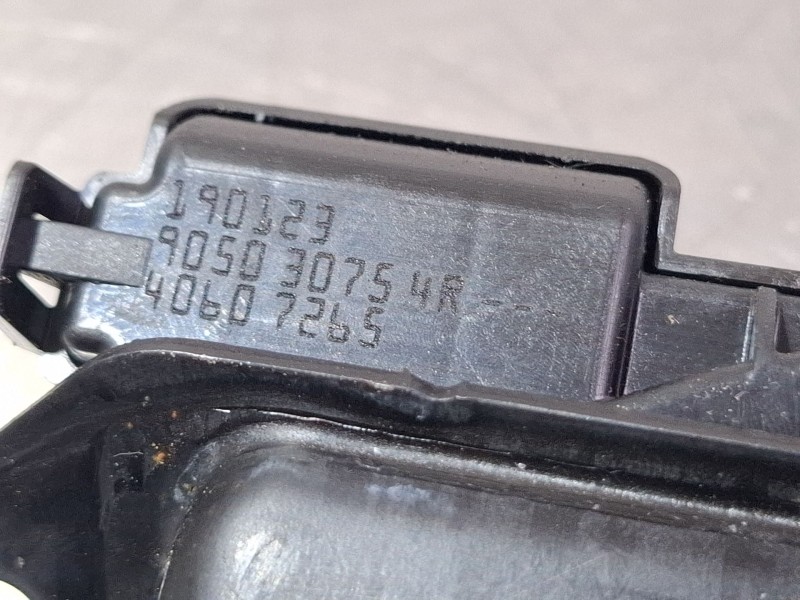 Recambio de cerradura maletero / porton para dacia sandero iii 1.0 tce 90 referencia OEM IAM 905030754r  