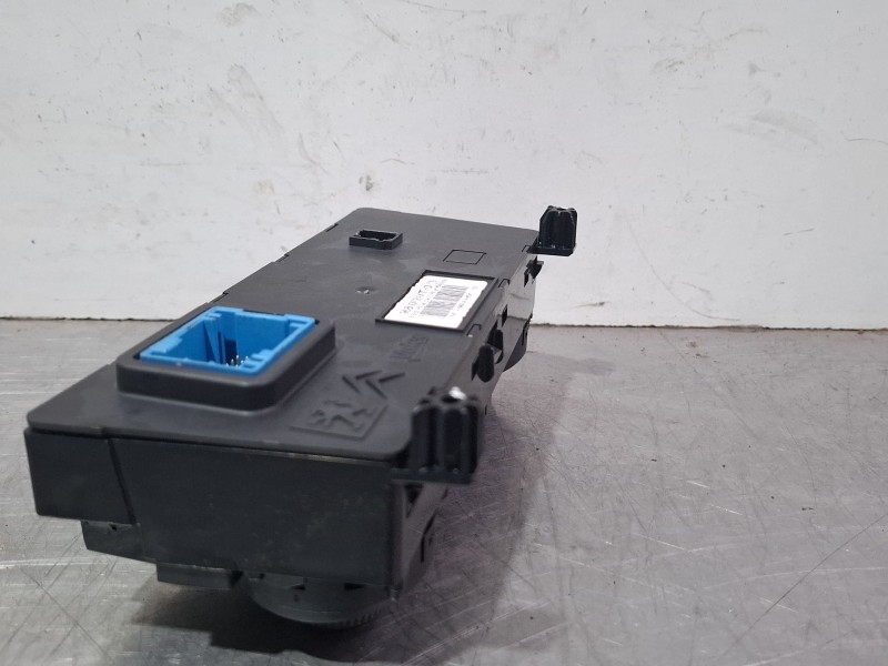 Recambio de mando calefaccion aire acondicionado para peugeot 308 sw i (4e_, 4h_) 1.6 hdi referencia OEM IAM 96850724XT  