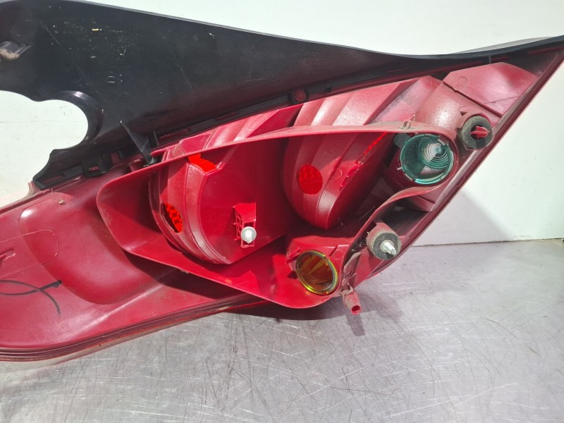 Recambio de piloto trasero derecho para peugeot 308 sw i (4e_, 4h_) 1.6 hdi referencia OEM IAM 9680425680  