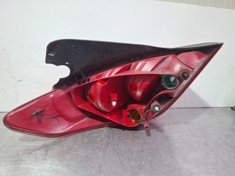 Recambio de piloto trasero derecho para peugeot 308 sw i (4e_, 4h_) 1.6 hdi referencia OEM IAM 9680425680  