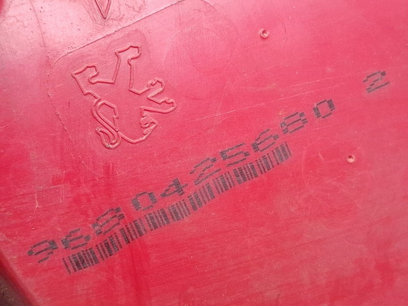 Recambio de piloto trasero derecho para peugeot 308 sw i (4e_, 4h_) 1.6 hdi referencia OEM IAM 9680425680  