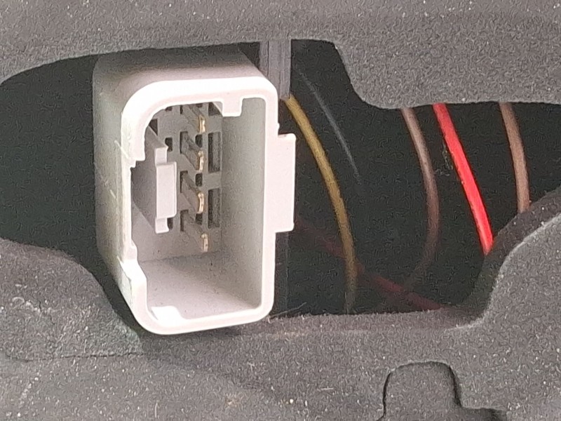 Recambio de piloto trasero izquierdo para volkswagen golf referencia OEM IAM 084411972lb  