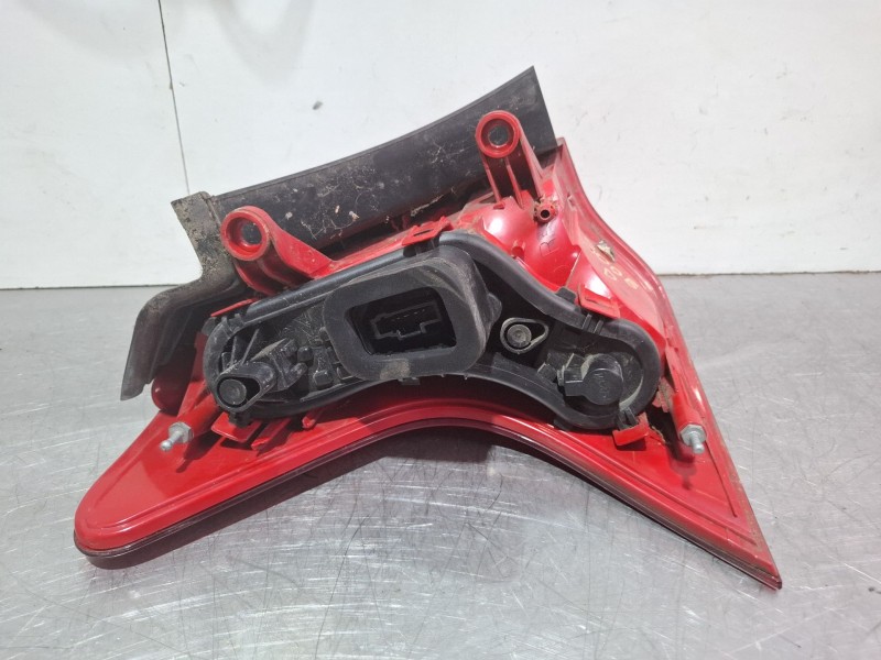 Recambio de piloto trasero derecho para peugeot 3008 referencia OEM IAM   