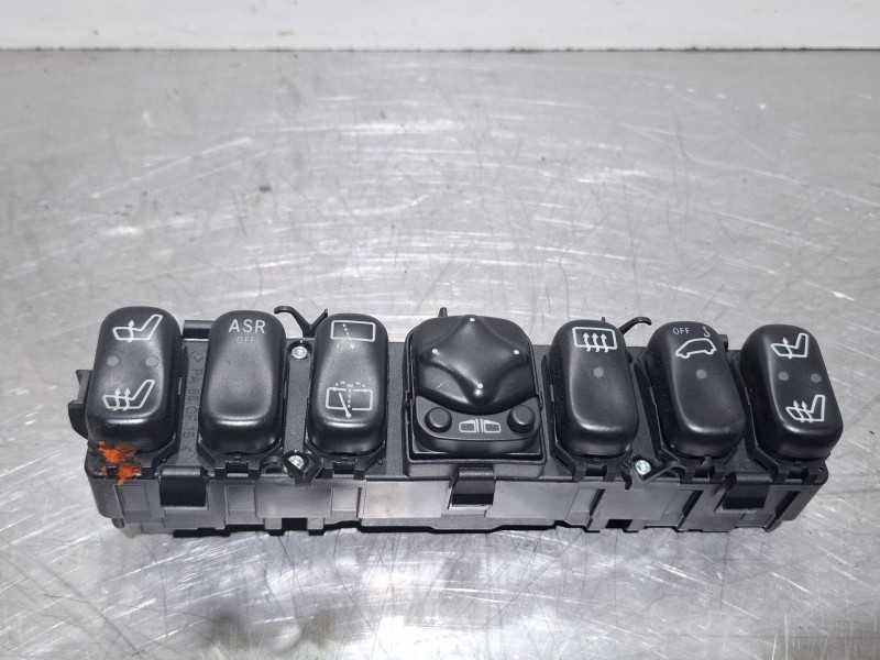 Recambio de mando multifuncion para daimler chrysler a 170 cdi referencia OEM IAM 1688205310 / 33011401  