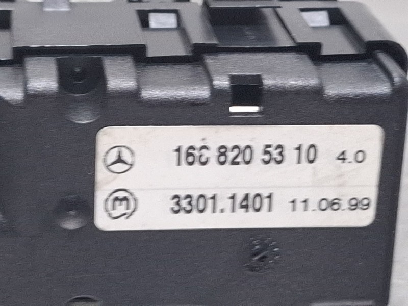 Recambio de mando multifuncion para daimler chrysler a 170 cdi referencia OEM IAM 1688205310 / 33011401  
