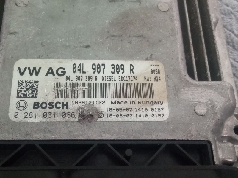 Recambio de centralita motor para seat león referencia OEM IAM 04L907309R  0281031066