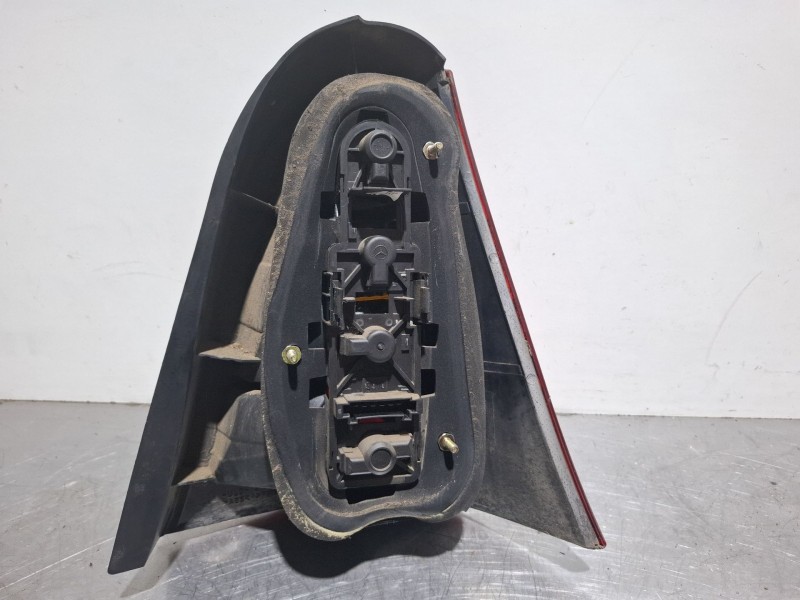 Recambio de piloto trasero izquierdo para daimler chrysler a 170 cdi referencia OEM IAM 1688200864L  