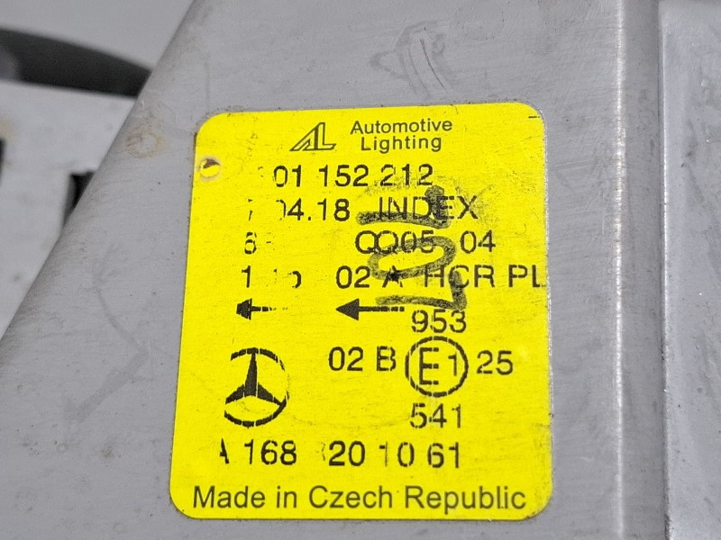 Recambio de faro delantero derecho para daimler chrysler a 170 cdi referencia OEM IAM A1688201061 / 1305235515  