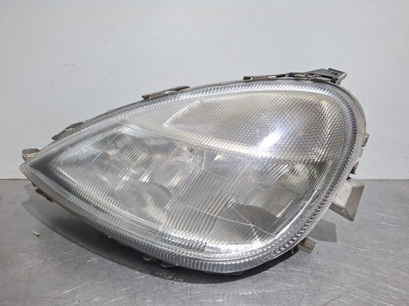 Recambio de faro delantero izquierdo para daimler chrysler a 170 cdi referencia OEM IAM A1688200961 / 1305235514  
