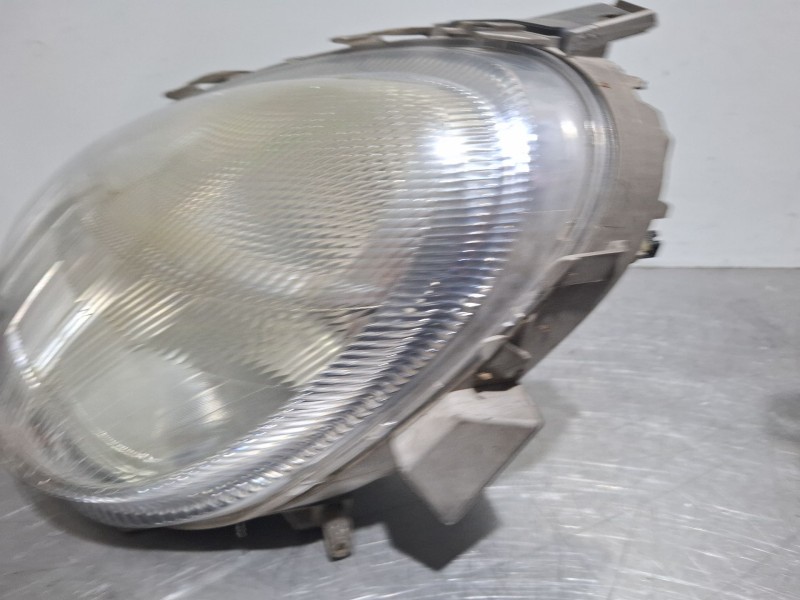 Recambio de faro delantero izquierdo para daimler chrysler a 170 cdi referencia OEM IAM A1688200961 / 1305235514  