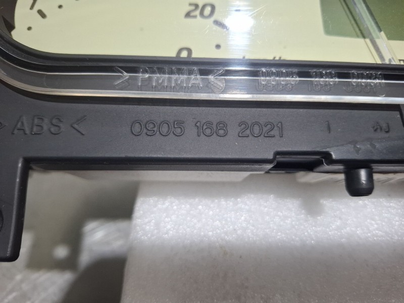 Recambio de cuenta kilometros para daimler chrysler a 170 cdi referencia OEM IAM A1685404311  