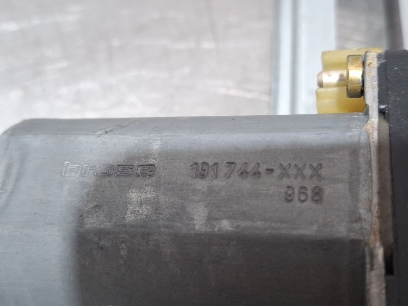 Recambio de elevalunas delantero derecho para daimler chrysler a 170 cdi referencia OEM IAM 191744-XXX  