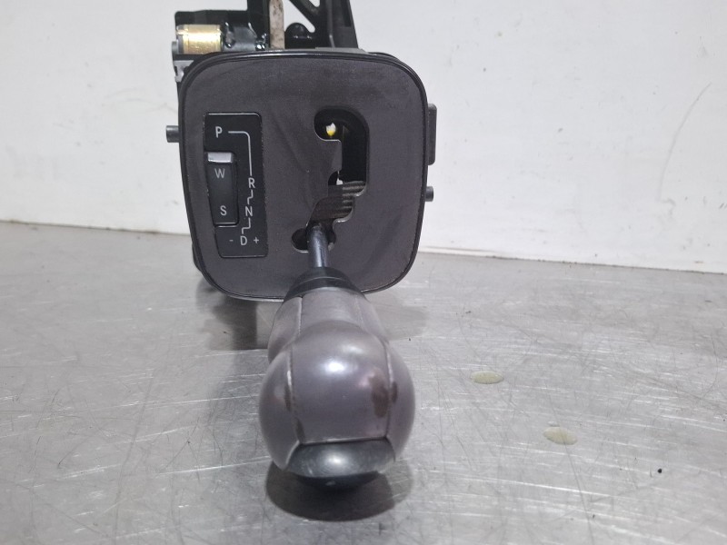 Recambio de palanca cambio para daimler chrysler a 170 cdi referencia OEM IAM A16854000447D88 / 04500002  