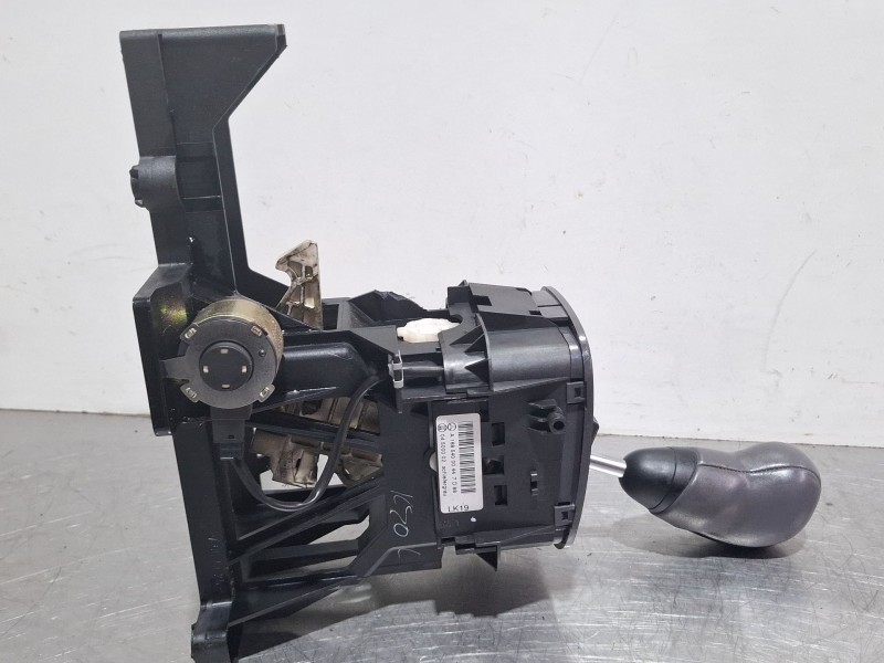Recambio de palanca cambio para daimler chrysler a 170 cdi referencia OEM IAM A16854000447D88 / 04500002  