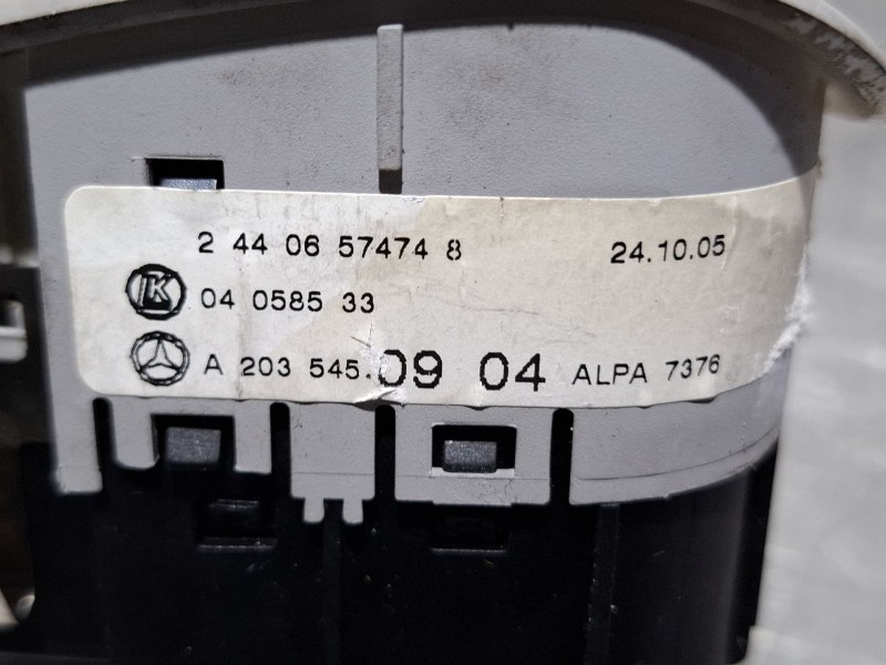 Recambio de llave luces para mercedes-benz c200 kompressor referencia OEM IAM A2035450904 / 04058533 / 24406574748  