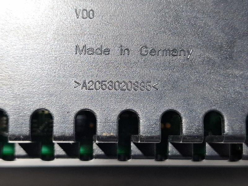 Recambio de cuenta kilometros para mercedes-benz c200 kompressor referencia OEM IAM A2C53020885 / A2035408947  