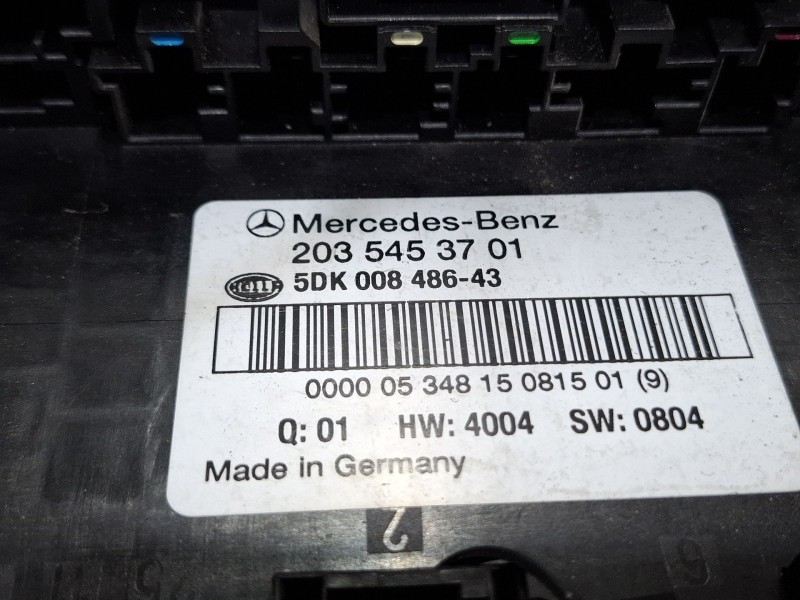 Recambio de caja reles / fusibles para mercedes-benz c200 kompressor referencia OEM IAM 2035453701 / 5DK00848643  