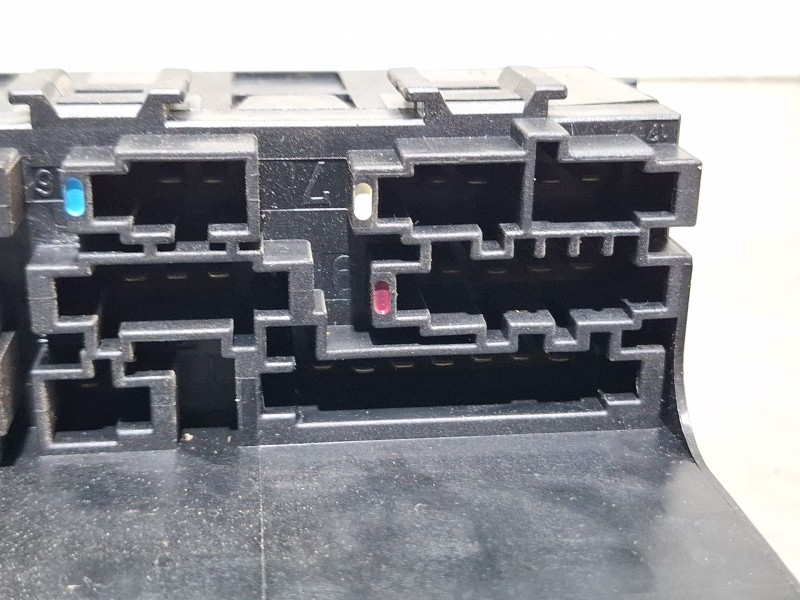 Recambio de caja reles / fusibles para mercedes-benz c200 kompressor referencia OEM IAM 2035453701 / 5DK00848643  