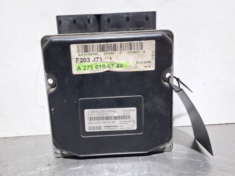 Recambio de centralita motor para mercedes-benz c200 kompressor referencia OEM IAM A2710106744 / A2711532391  