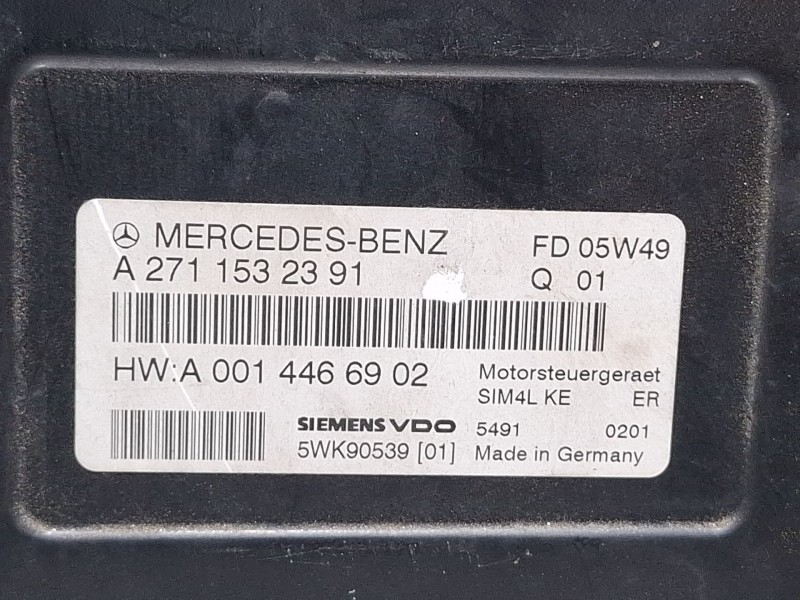 Recambio de centralita motor para mercedes-benz c200 kompressor referencia OEM IAM A2710106744 / A2711532391  