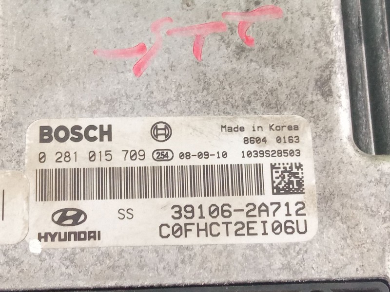 Recambio de centralita motor para hyundai i30 referencia OEM IAM 39106-2A712 0281015709 