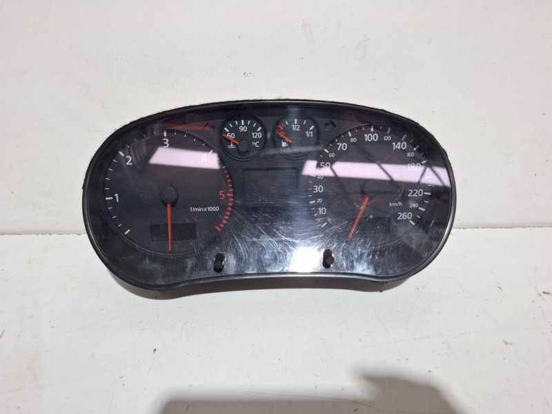 Recambio de cuenta kilometros para audi a3 (8l1) 1.9 tdi referencia OEM IAM 8L0920900B  