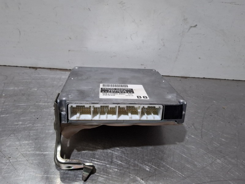 Recambio de centralita motor para toyota corolla (_e12_) 1.6 vvt-i (zze121_) referencia OEM IAM 8966102B80  