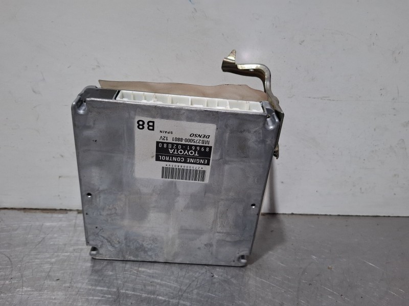 Recambio de centralita motor para toyota corolla (_e12_) 1.6 vvt-i (zze121_) referencia OEM IAM 8966102B80  