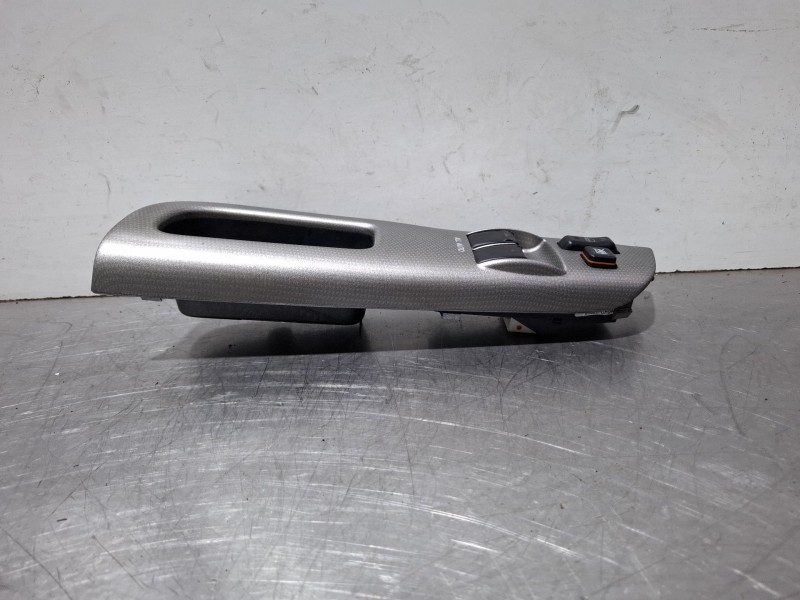 Recambio de mando elevalunas delantero izquierdo para toyota corolla (_e12_) 1.6 vvt-i (zze121_) referencia OEM IAM 8480202291BO