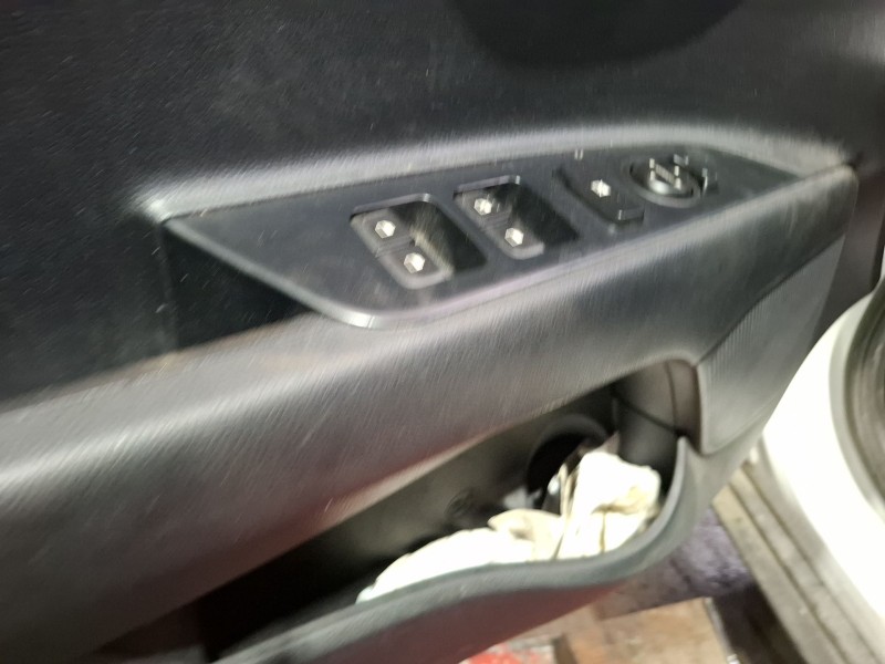 kia stonic (yb) del año 2019