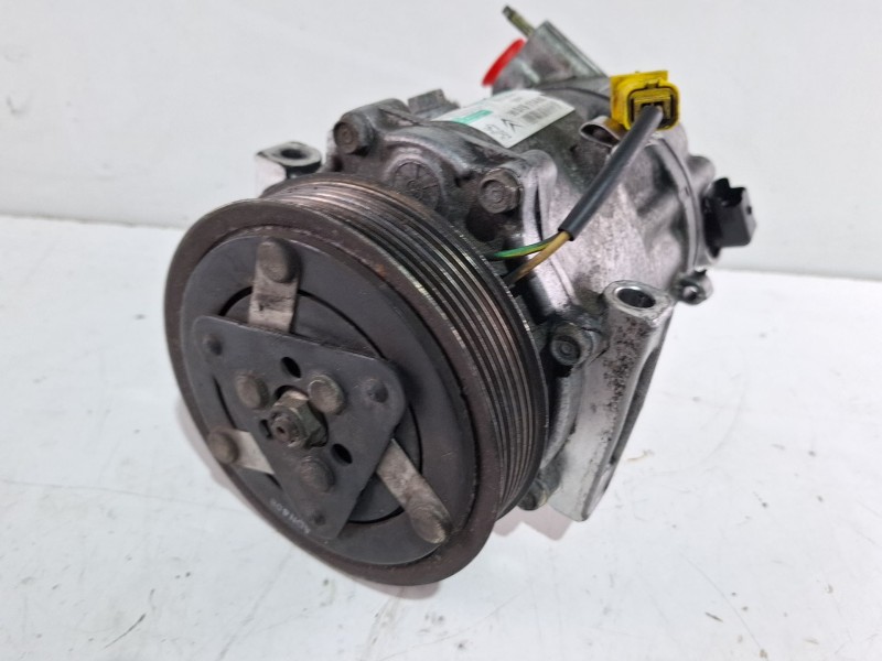 Recambio de compresor aire acondicionado para peugeot 308 referencia OEM IAM 9651911480  
