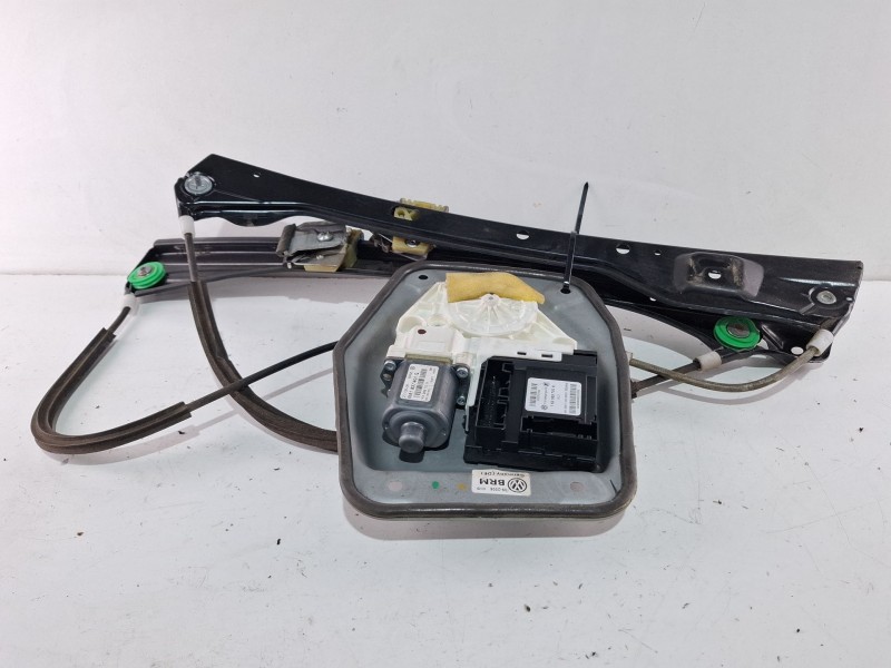 Recambio de elevalunas delantero izquierdo para volkswagen golf plus v (5m1, 521) 1.9 tdi referencia OEM IAM 5M1837401G / 1K0959