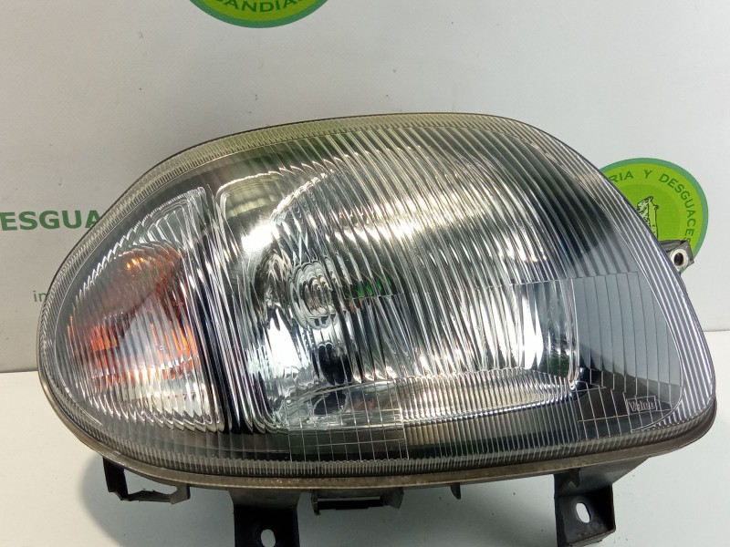 Recambio de faro delantero derecho para renault clio referencia OEM IAM    Recambio de faro delantero derecho para renault clio referencia OEM IAM