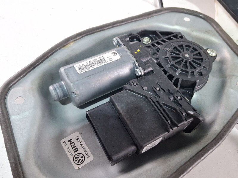 Recambio de elevalunas trasero izquierdo para volkswagen golf plus v (5m1, 521) 1.9 tdi referencia OEM IAM 5M0839401C  