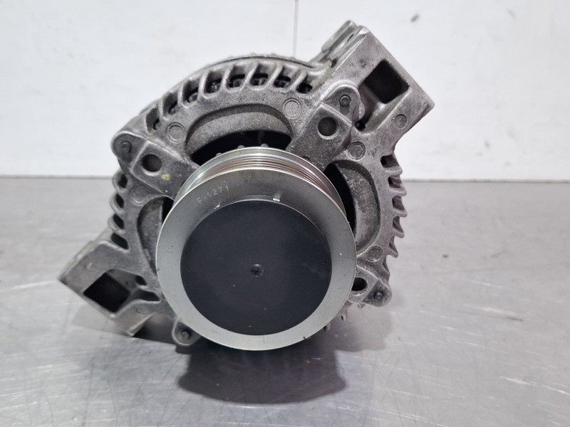 Recambio de alternador para honda cr referencia OEM IAM 1042103911  
