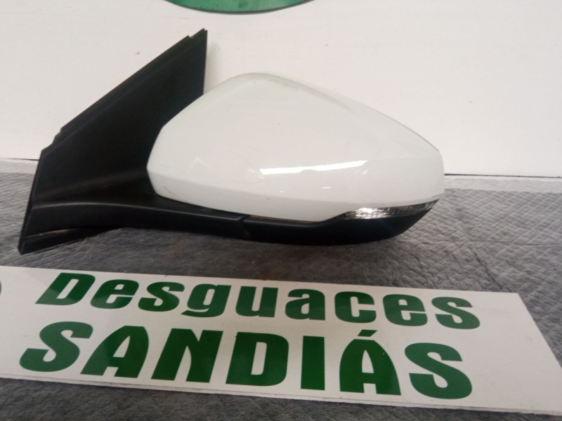 Recambio de espejo retrovisor izquierdo electrico para volkswagen polo referencia OEM IAM   