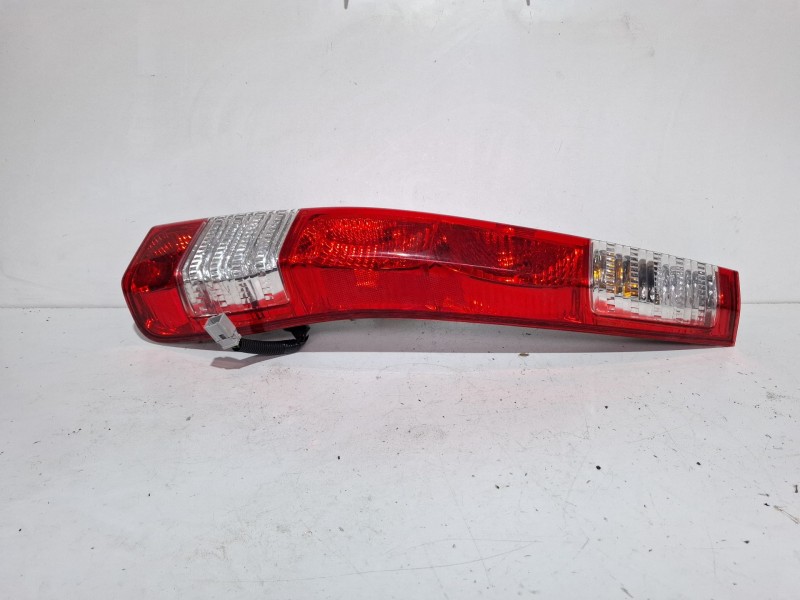 Recambio de piloto trasero derecho para honda cr referencia OEM IAM P5007R  