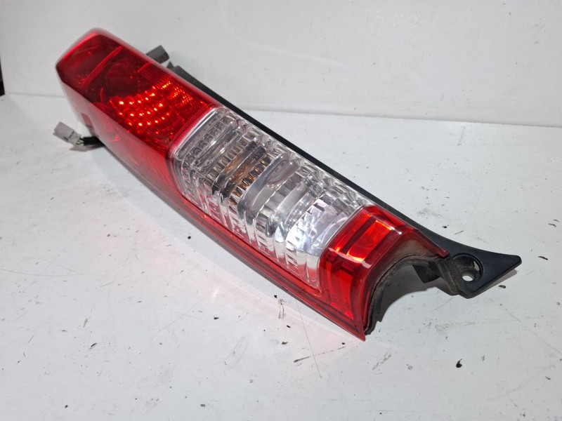 Recambio de piloto trasero derecho para honda cr referencia OEM IAM P5007R  