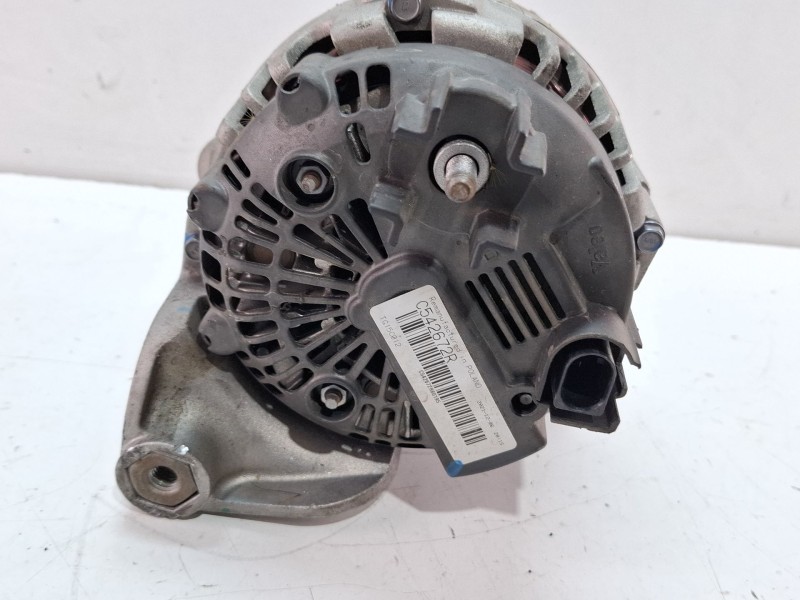 Recambio de alternador para bmw 3 (e46) 320 d referencia OEM IAM 0986048921  