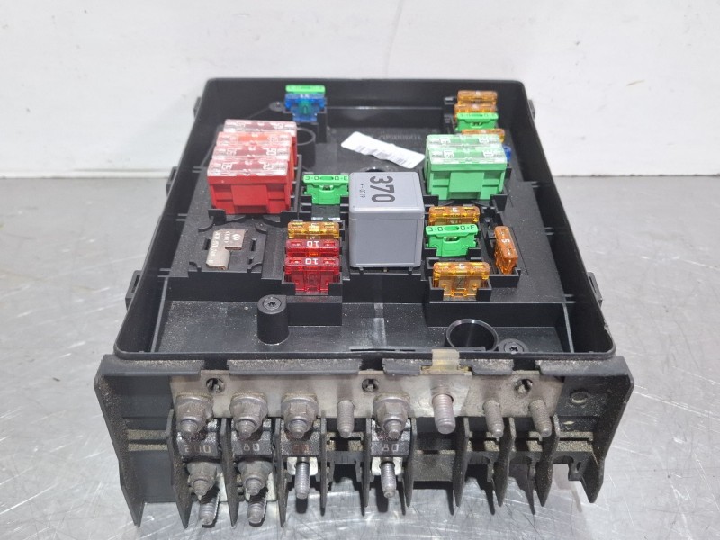 Recambio de caja reles / fusibles para skoda octavia ii (1z3) 2.0 tdi 16v referencia OEM IAM 1K0937125A  