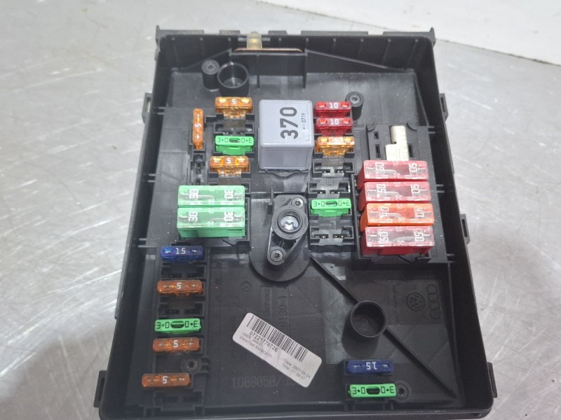 Recambio de caja reles / fusibles para skoda octavia ii (1z3) 2.0 tdi 16v referencia OEM IAM 1K0937125A  