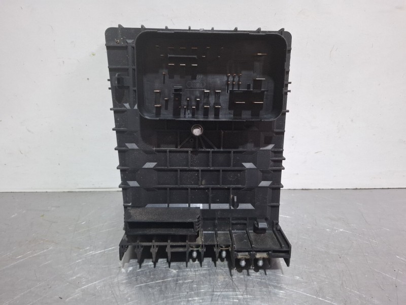 Recambio de caja reles / fusibles para skoda octavia ii (1z3) 2.0 tdi 16v referencia OEM IAM 1K0937125A  