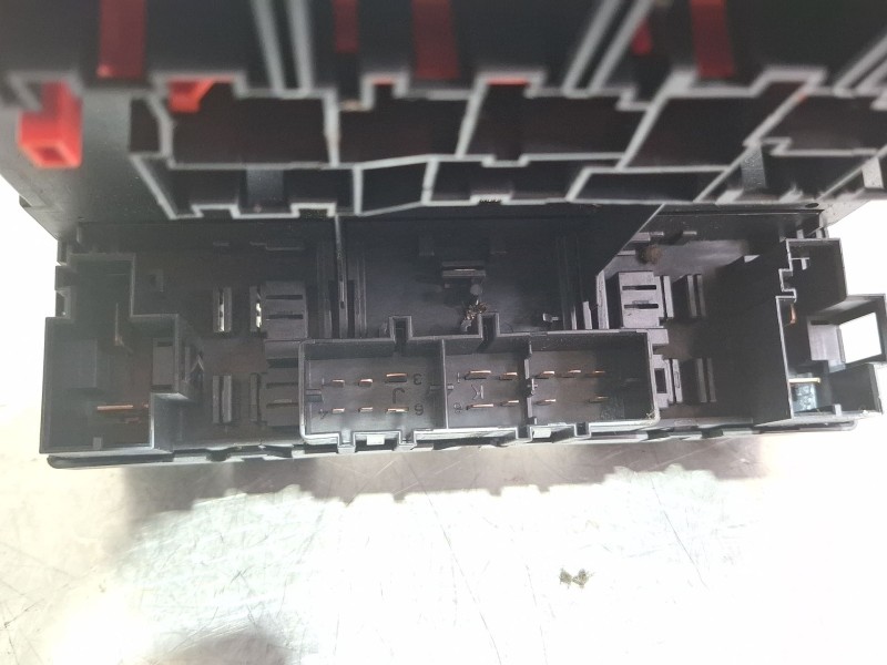 Recambio de caja reles / fusibles para skoda octavia ii (1z3) 2.0 tdi 16v referencia OEM IAM 3C0937049AJ  