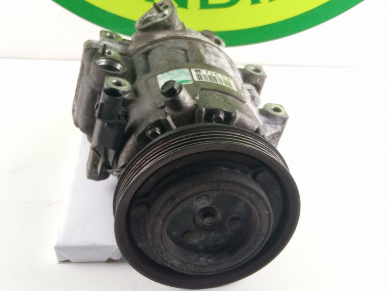 Recambio de compresor aire acondicionado para hyundai i30 referencia OEM IAM f500-AN6CA06  