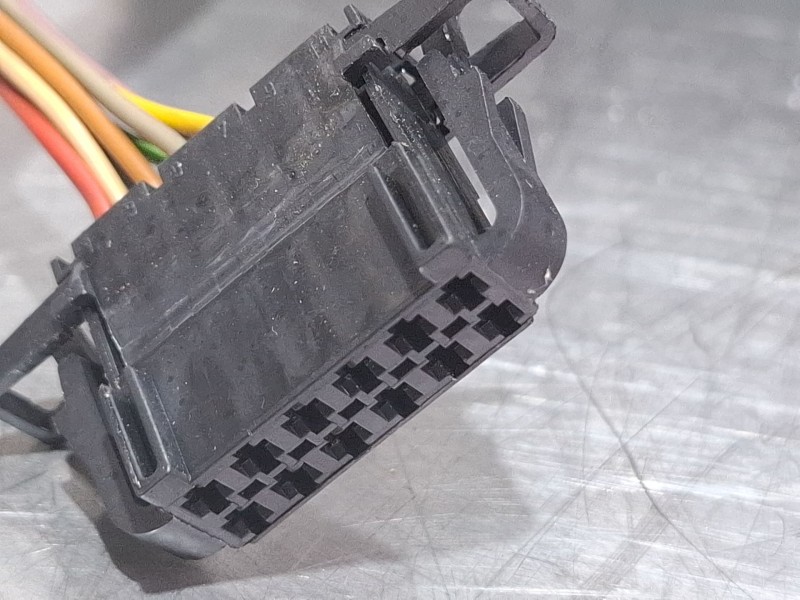 Recambio de espejo retrovisor derecho electrico para skoda octavia ii (1z3) 2.0 tdi 16v referencia OEM IAM E9024245  