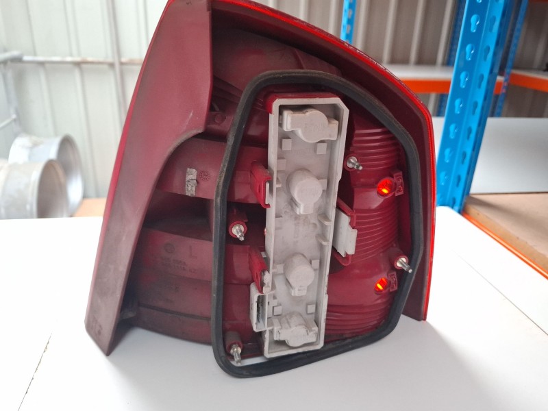 Recambio de piloto trasero izquierdo para skoda octavia ii (1z3) 2.0 tdi 16v referencia OEM IAM 1Z5945095A  