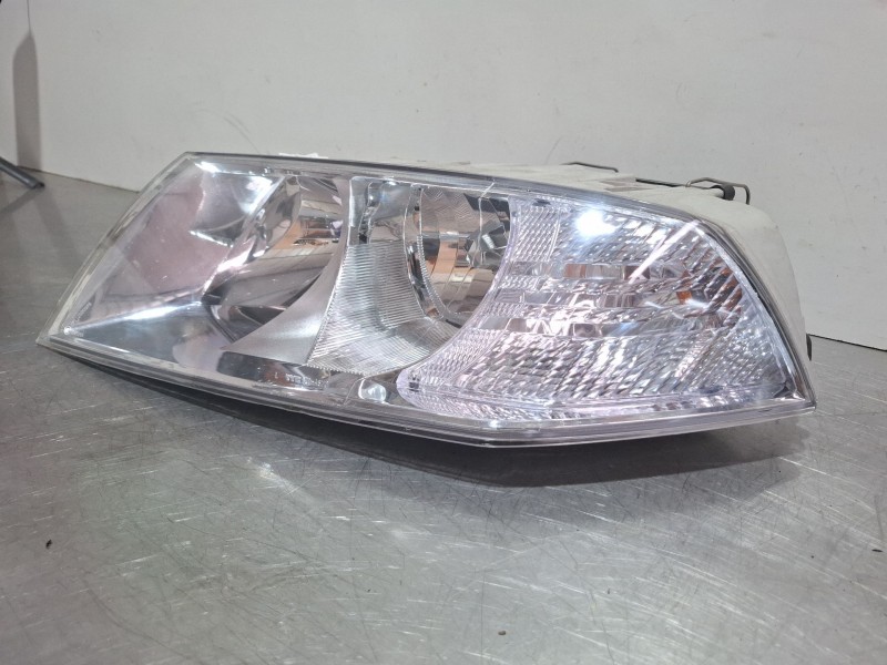 Recambio de faro delantero izquierdo para skoda octavia ii (1z3) 2.0 tdi 16v referencia OEM IAM   