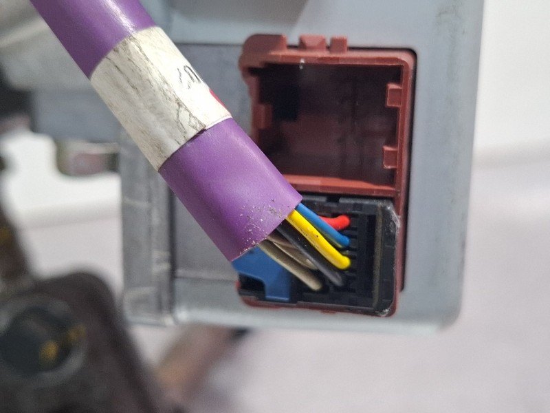 Recambio de columna direccion para kia stonic (yb) 1.2 cvvt referencia OEM IAM 56300H8550  