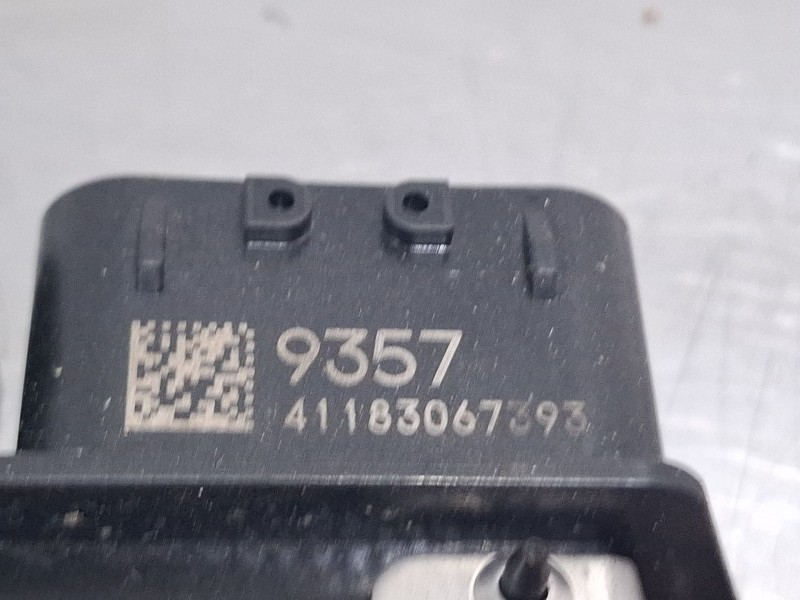 Recambio de centralita motor para kia stonic (yb) 1.2 cvvt referencia OEM IAM 3911703416  