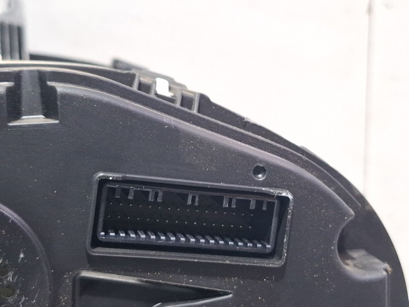 Recambio de cuenta kilometros para kia stonic (yb) 1.2 cvvt referencia OEM IAM 94003h8300  